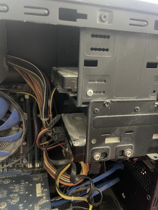 Komuyterga qiziqanlar bo’lsa