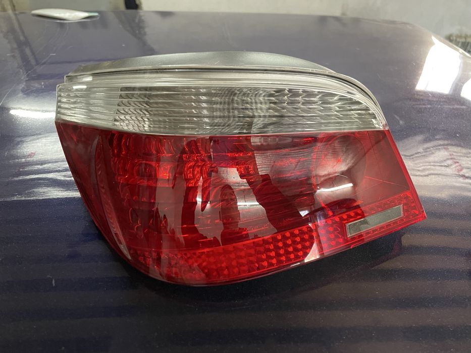 Продам задние фара на бмв е60