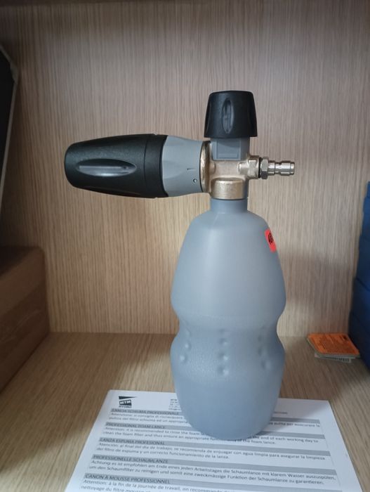 Професионален пянообразувател