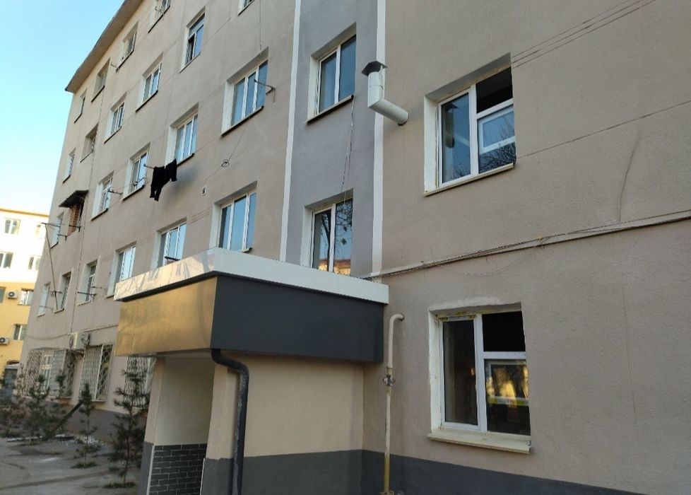 Bezmakler Arenda  40 let Metro 4 bekat yonida 1 xona