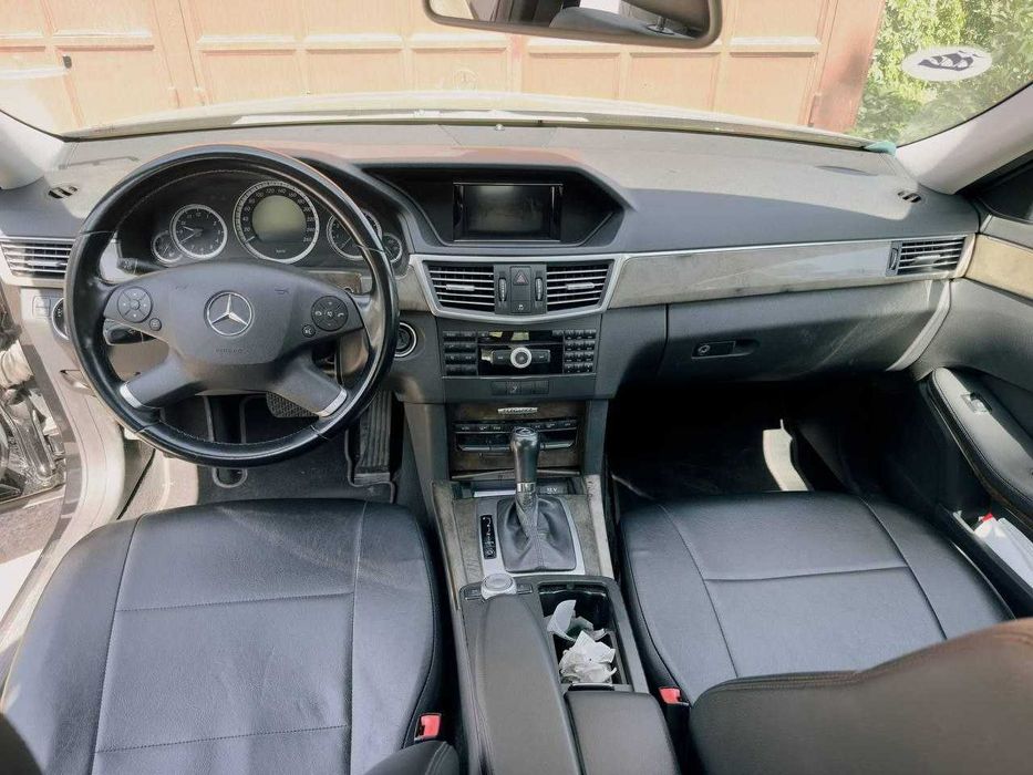 Mercedes-Benz E250
