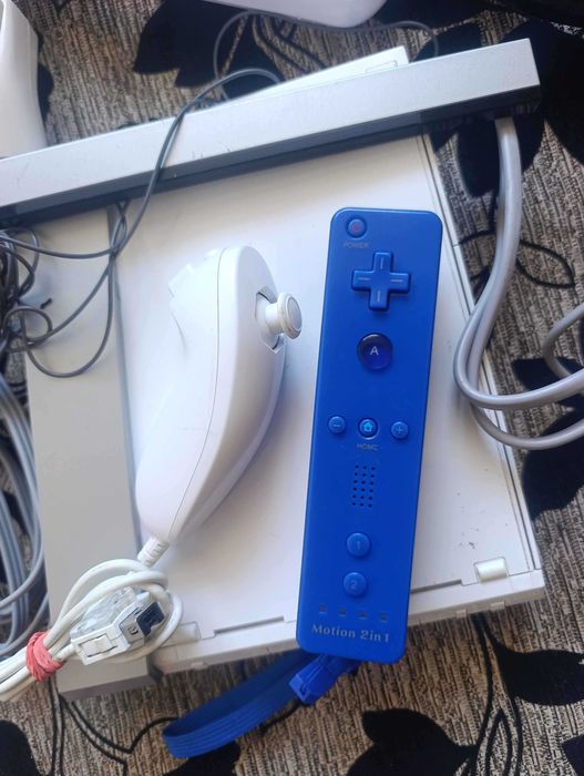 Nintendo Wii - МОДНАТА С 8 ИГРИ