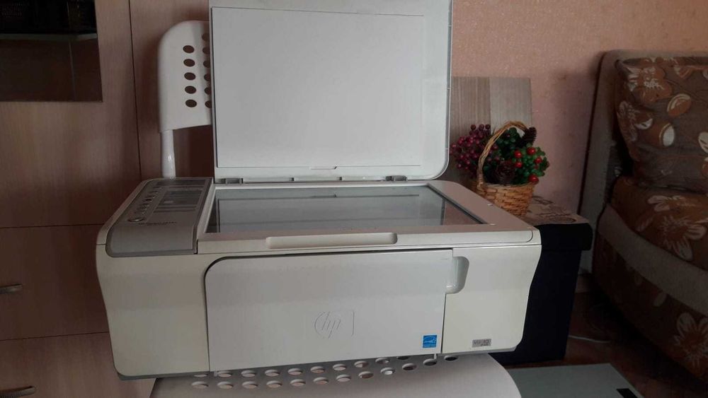 Цветной струйный принтер, сканнер, МФУ, почти новый