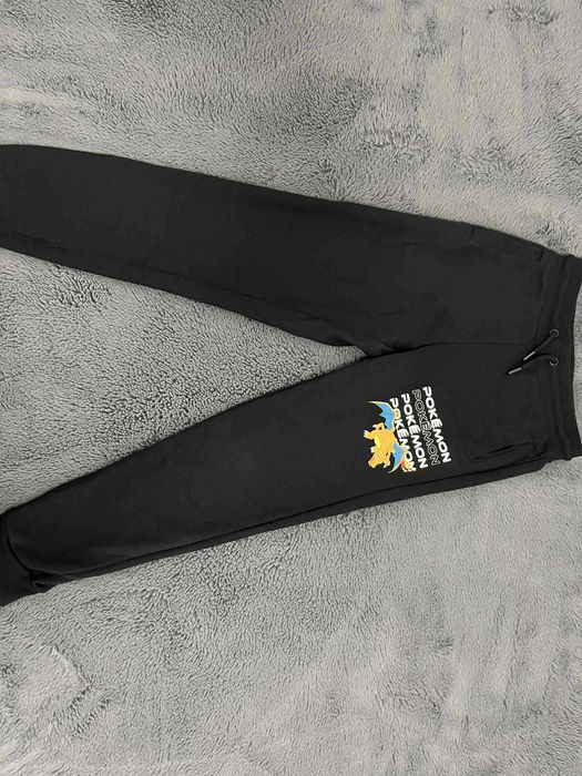 Детски Комплект суичър и анцуг на POKEMON