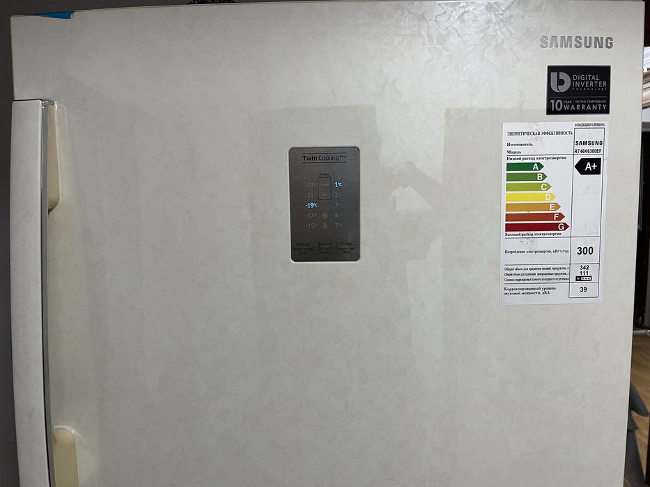 Продам холодильник Samsung