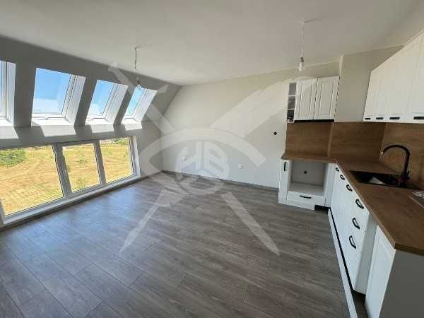 Дава се под наем Двустаен апартамент в Пловдив, Тракия - 65 кв.м за 115000 € - Снимка #1