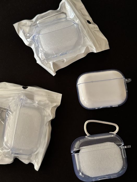 Оригинален Кейс за AirPods 2 , 3 БЕЗЦЕТЕН , *СИЛИКОНОВ*