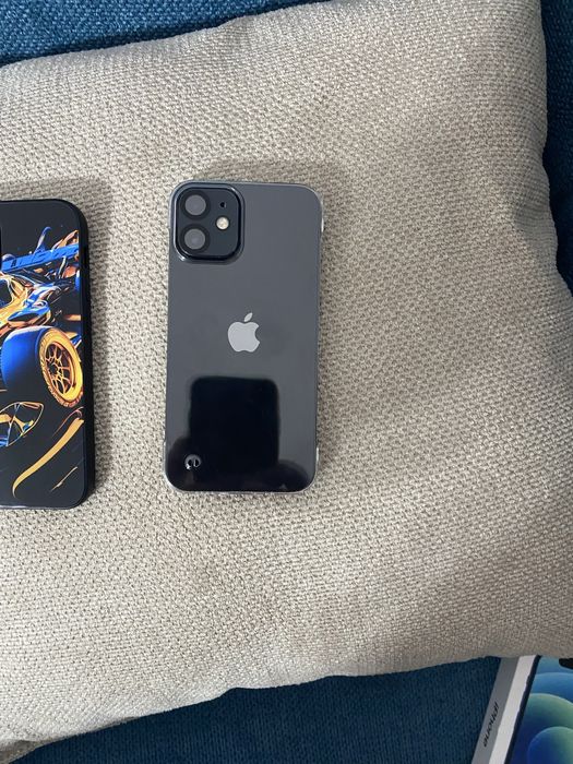 Iphone 12 mini 128gb  пълен компект като нов
