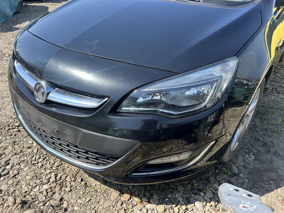 Haion cu luneta Opel Astra J 2014 hatchback
