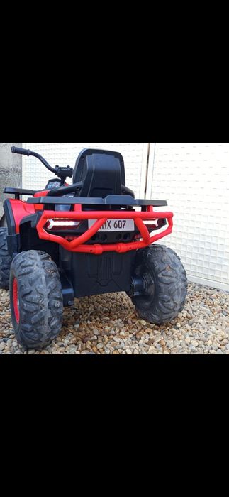 Vând ATV electric.