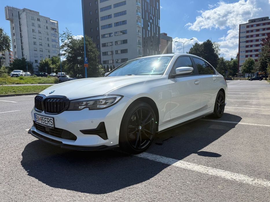 BMW Seria 3 Masina este in state perfecta de functionare cu toate schimburile la z