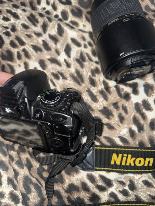 Nikon D3100 + Tamron 70-300mm