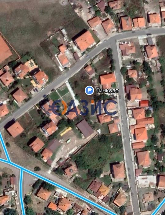 парцел УПИ в Тънково 743 кв. м, височина на застрояване 10 м.