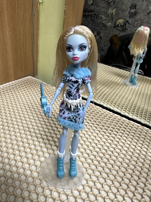 Продам куклу  монстр хай!