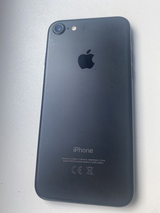 IPhone 7, 32 GB в идеално състояние