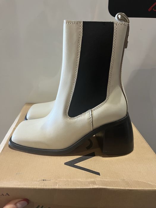 Дамски боти Asra номер 38