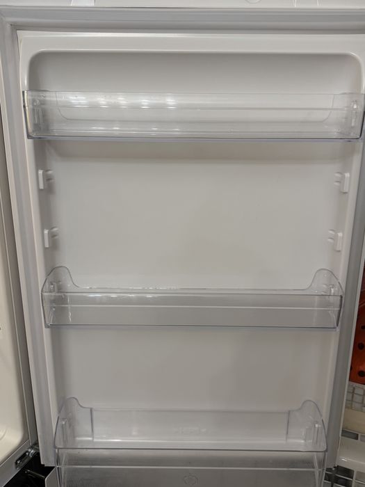 Холодильник Indesit