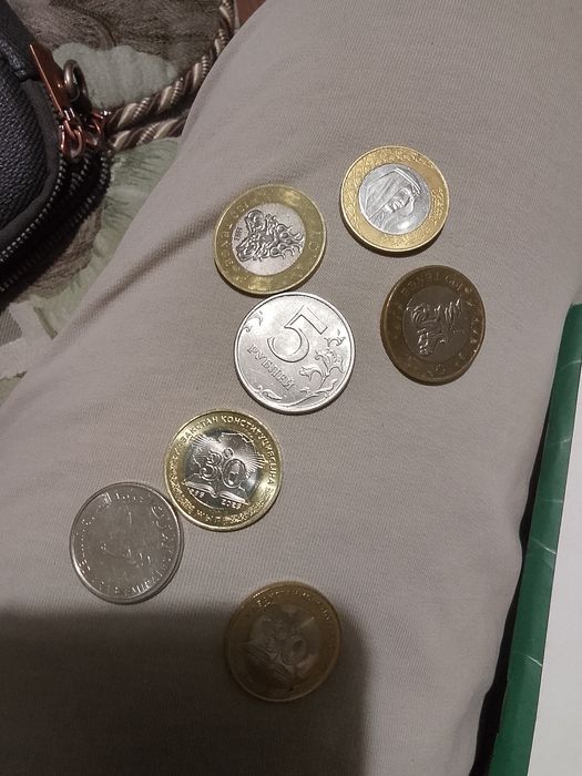 Продам монеты для аксессуары