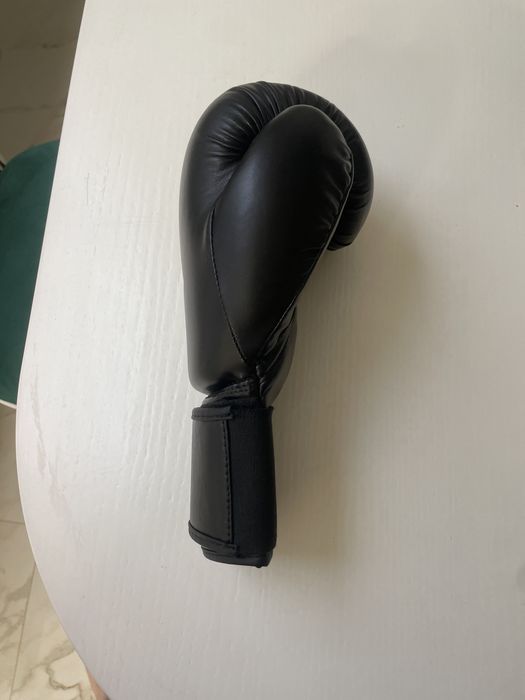 Manusi de box adidas + fashe + saculet