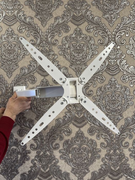 Кронштейн для телевизора