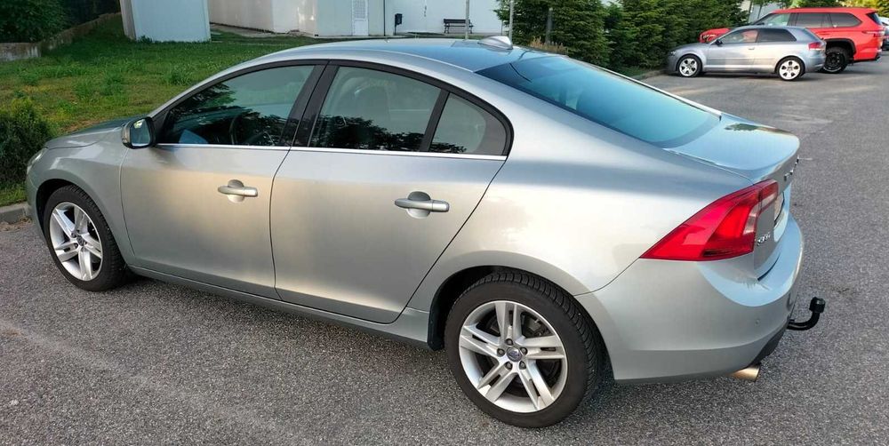 VOLVO S60-T3-1.6 benzina 150 CP