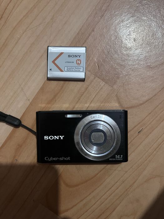 Sony Cybershot DSC-W320