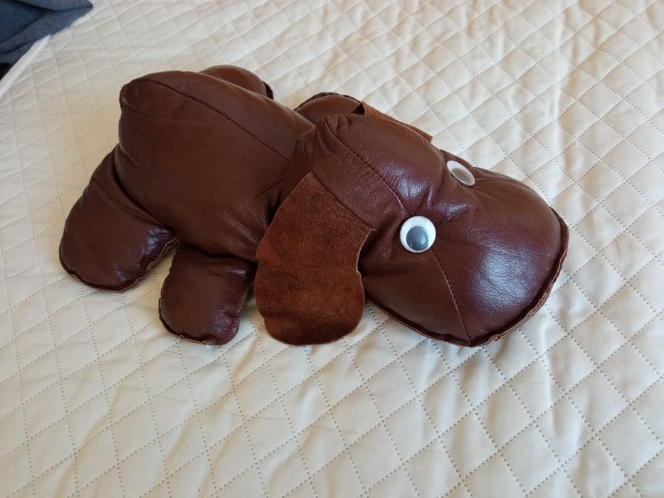 Куче,играчка.Естествена кожа