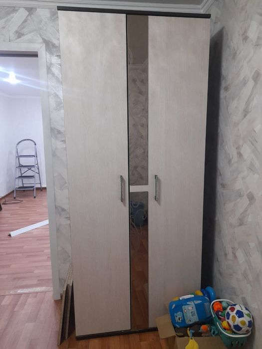Продам шкаф 2х дверный