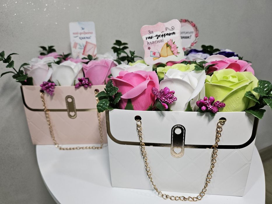 Букети от пластичен сапун