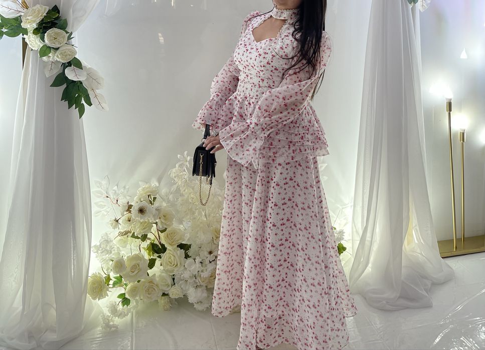 Платье  красивое