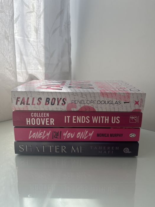 Английски романи – популярни BookTok книги (в отлично състояние)