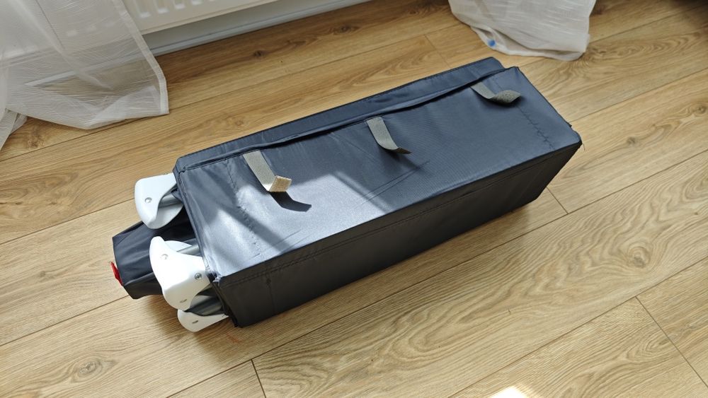 Vând pătuț copii Chipolino Onyx portabil produs că nou