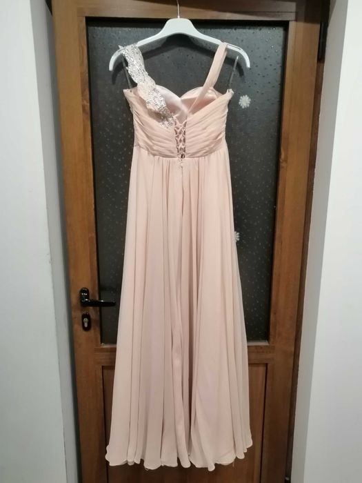 Официални елегантни рокли-подходящи за бал, сватба, кръщене и друго