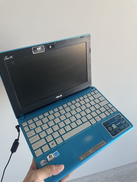 Нетбук Asus 1025СЕ
