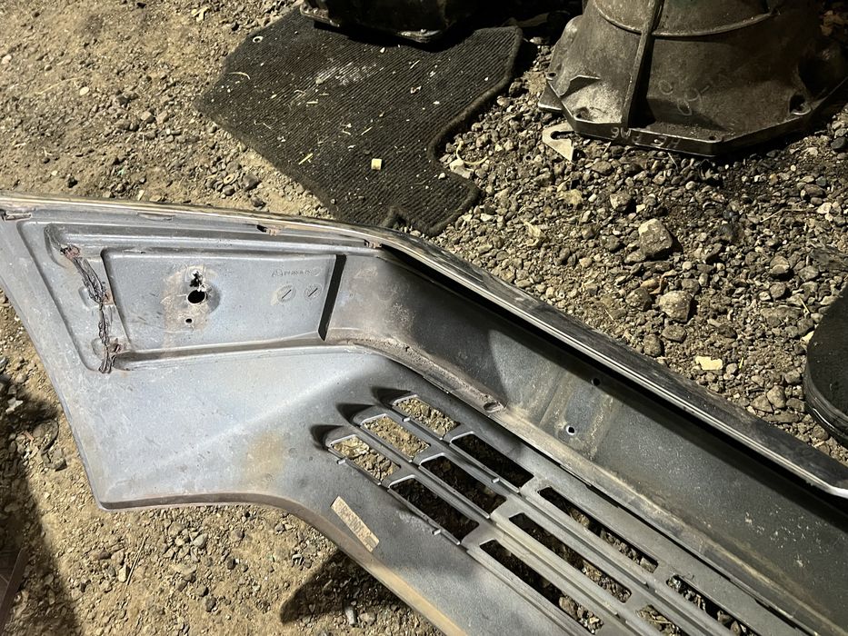 Бампер на мерседес w124