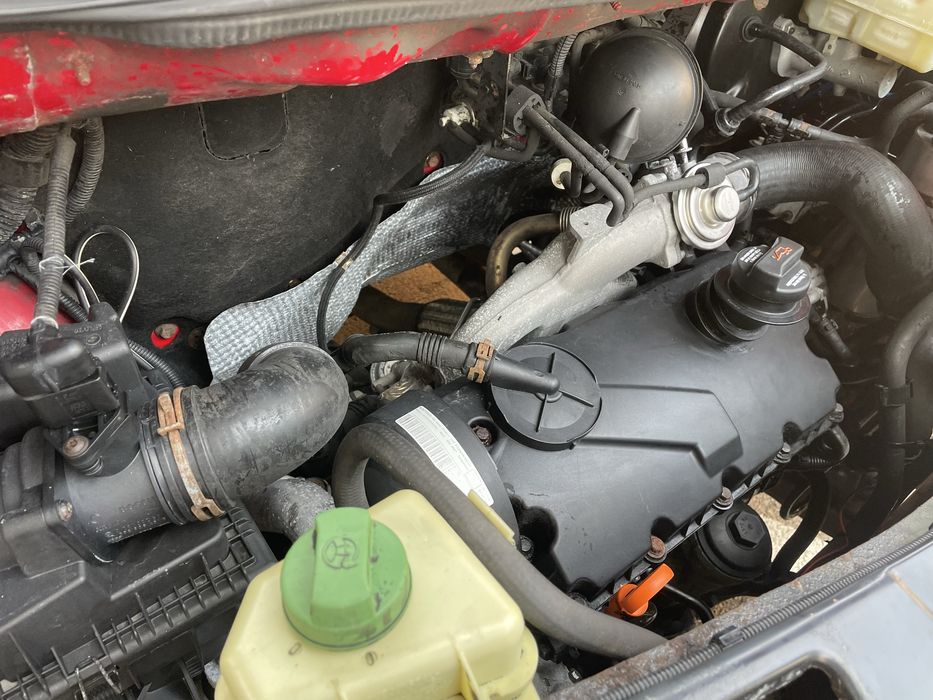 Motor Volkswagen T5 1,9TDI 63KW -86CP cod Motor AXC pret 5000 lei complet