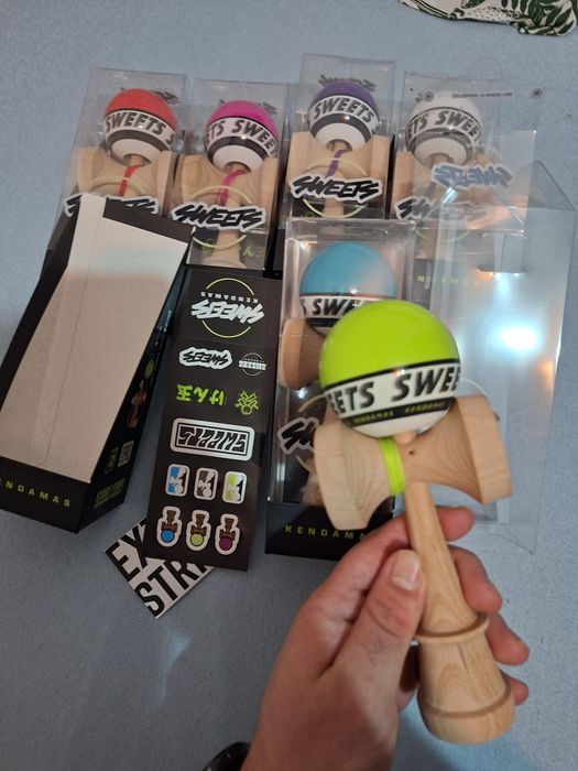 Sweets starter kendama verde, roz, rosie, alba, mov, albastru