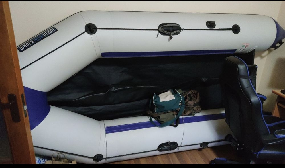 Barca gonflabila , pescuit, pneumatica