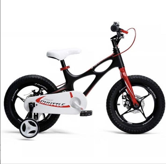 Bicicleta copii cu roți ajutatoare .