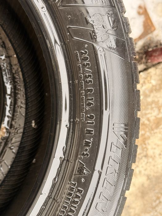 Vând cauciucuri de iarna Viking wintech