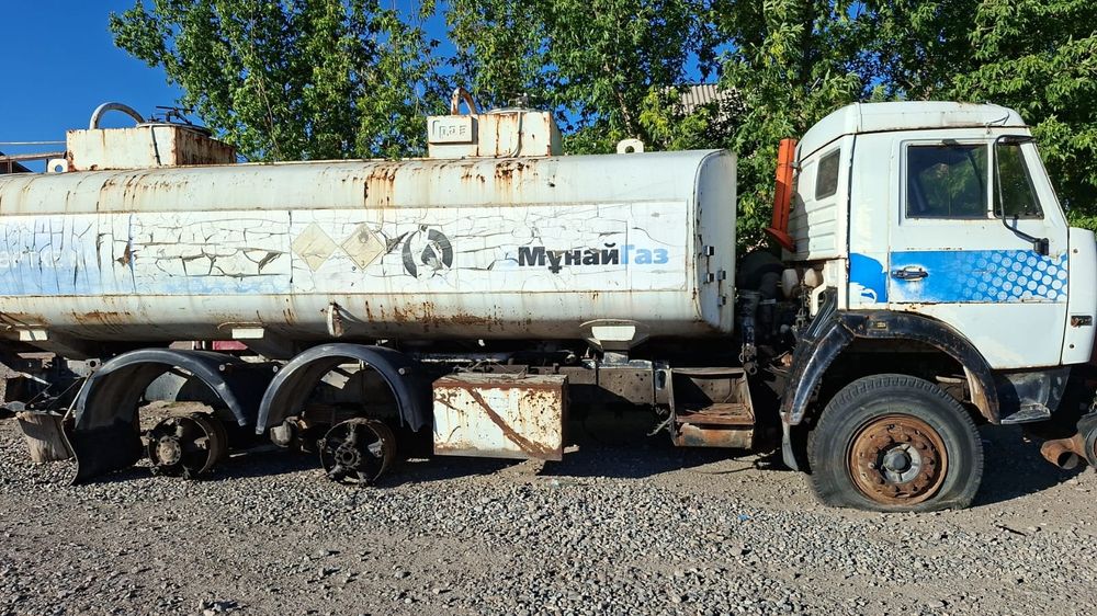 Камаз топливозаправшик