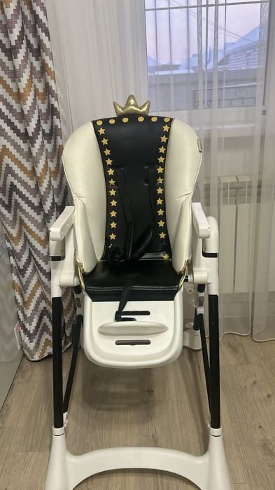 Продам детский стульчик для кормления.
