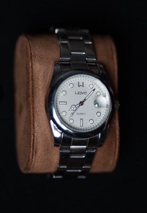 Кварцевые часы Wove