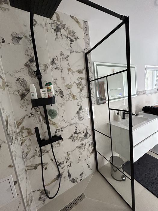 Perete dus walk-in Sensea Studio, 8 mm, 70 x 200 cm, profil negru