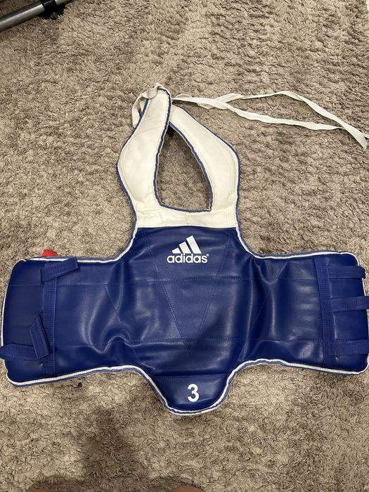 Протектор для тхэквондо