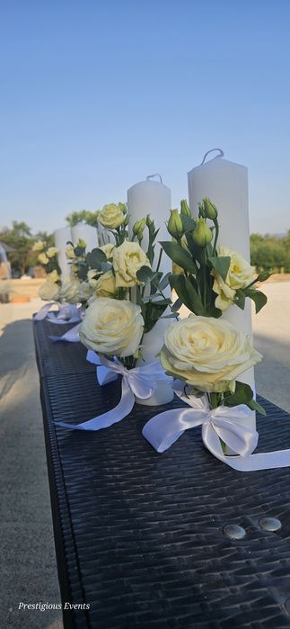 Va oferim buchete,struturi,pahare personalizate,decor mașini