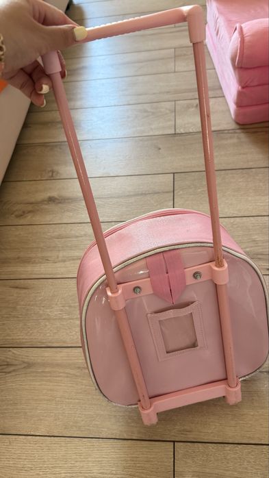 Продам детский чамодан