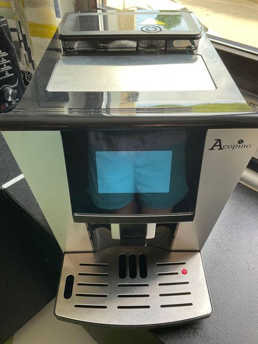 Кафеавтомат кафемашина Acopino Vittoria с тъч дисплей кафемелачка