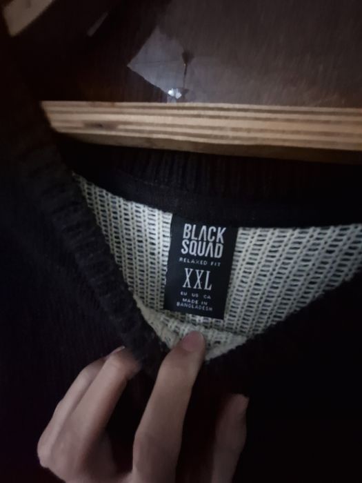 Вязанный свитер с крестами