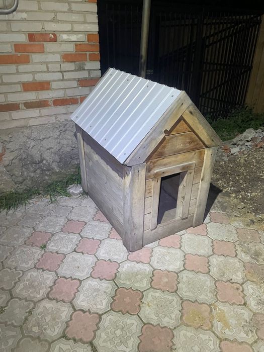 Продам будку для собаки средней породы
